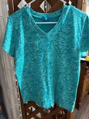 fresh produce Teal Paisley V-Neck Short Sleeve Top